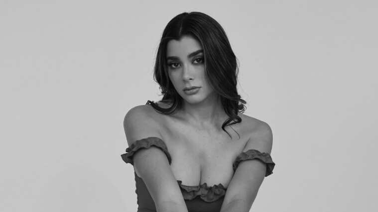 Luciana Guschmer, actriz y creadora de contenido ecuatoriana.