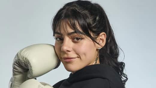 Milica y su reacción al acento cuencano.