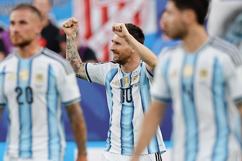 Messi rompe la historia: los récords que logró con Argentina tras su ‘hat trick’ ante Argelia