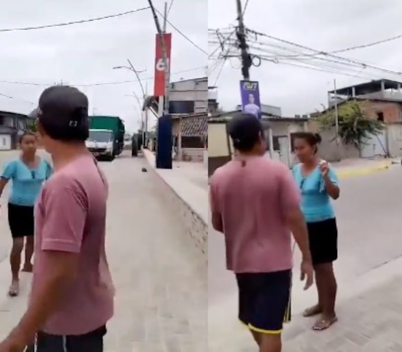 Mujer sacó a su esposo de la playa con palo en mano.