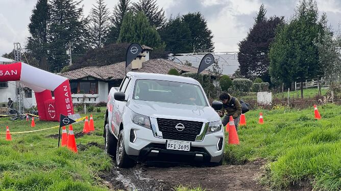 Reto Nissan Frontier