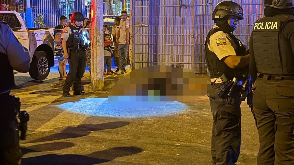 Sicarios disparan contra un grupo de 10 personas en el sur de Guayaquil