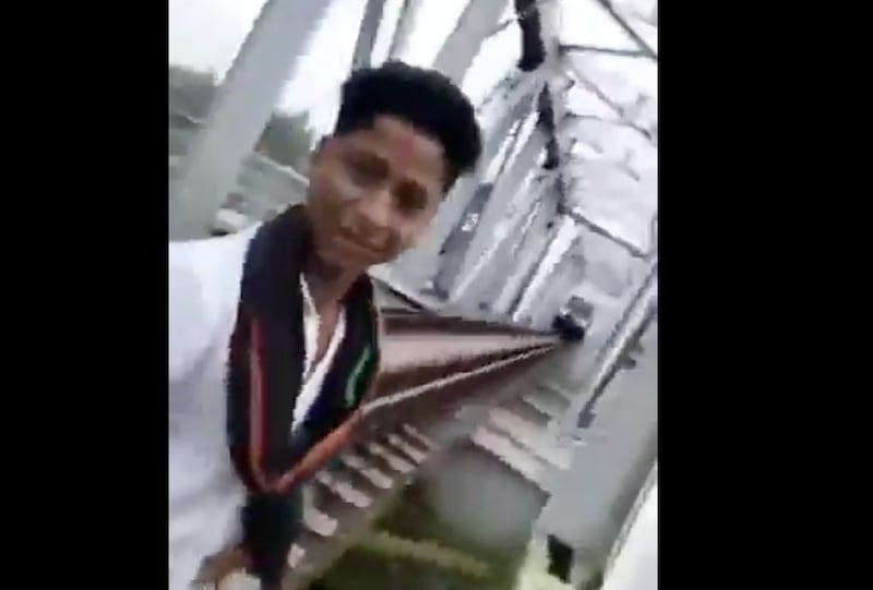 Video: Joven fallece tras ser impactado por un tren
