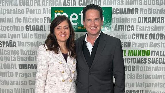 Otilia de la Fuente, presidenta y CEO de la Universidad Europea, y Hernán Cueva, CEO de Metro Ecuador