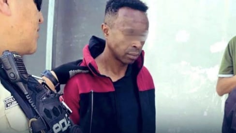 Versiones de los trabajadores indican que los asaltantes pedían celulares iPhone.