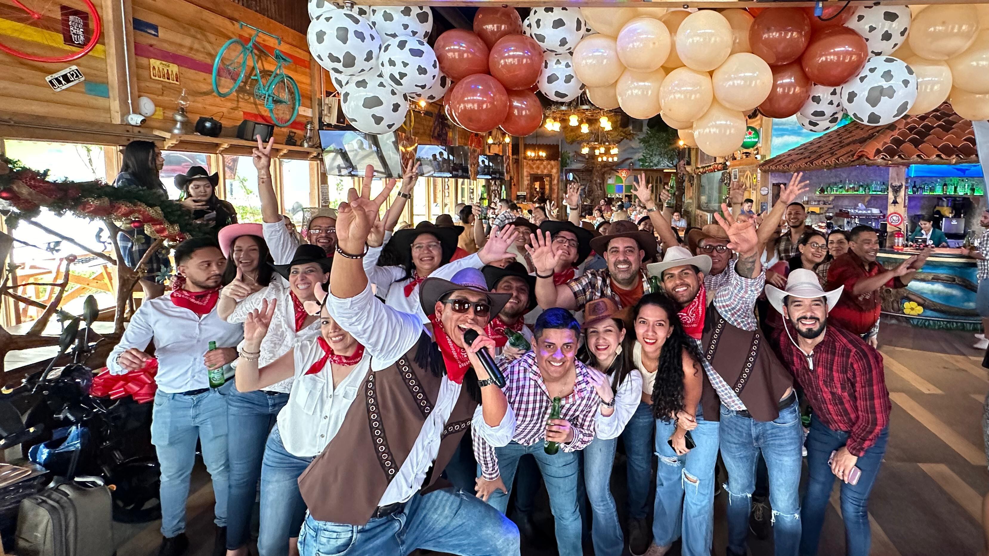 Hoteles Decameron convocó a su evento Decadividendos 2023