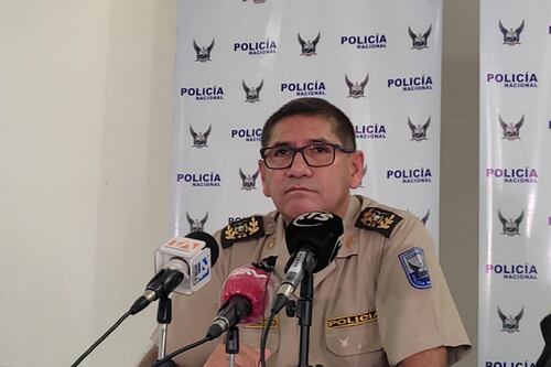 Policía entrega 100 armas de fuego a las FFAA en Guayaquil