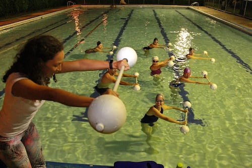 Aquagym, las maravillas de hacer ejercicio bajo el agua