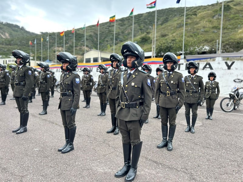 70 policías culminan curso de tácticas motorizadas en Quito y reforzarán patrullaje. Imagen: Policía Nacional