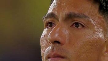 Angel Mena se retira de la Selección de Fútbol.