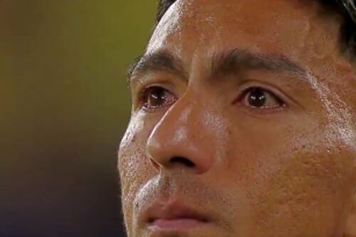 Entre lágrimas, así fue la despedida de Ángel Mena de la Selección de Ecuador