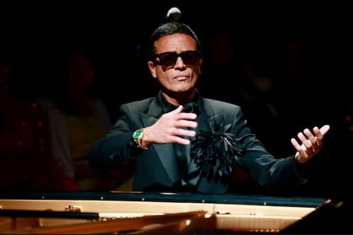 Exjurado de Miss Universo 2025 alista demanda para quitarle la corona a Fátima Bosch