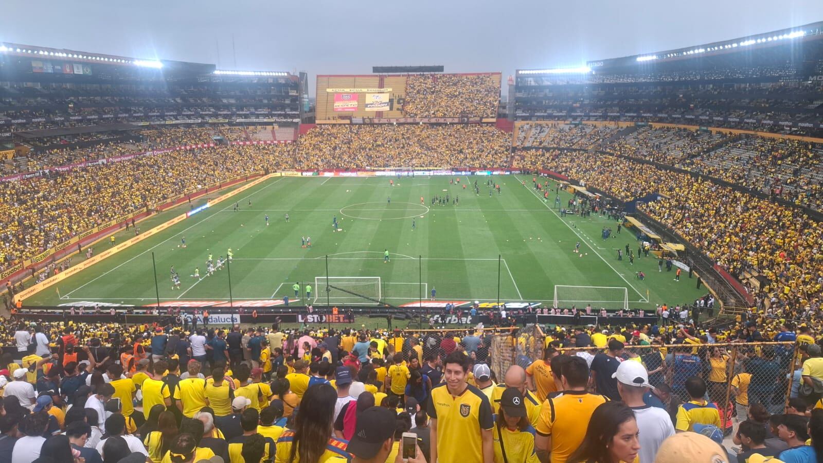 Estadio Monumental llena en el partido Ecuador vs. Brasil