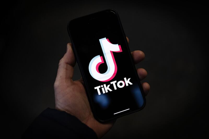 TikTok costaría más que el PIB de Ecuador