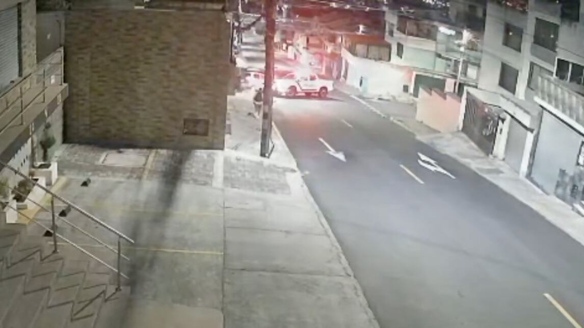 VIDEO: Asaltaron a un joven en el norte de Quito, pero un patrullero los interceptó a pocos metros