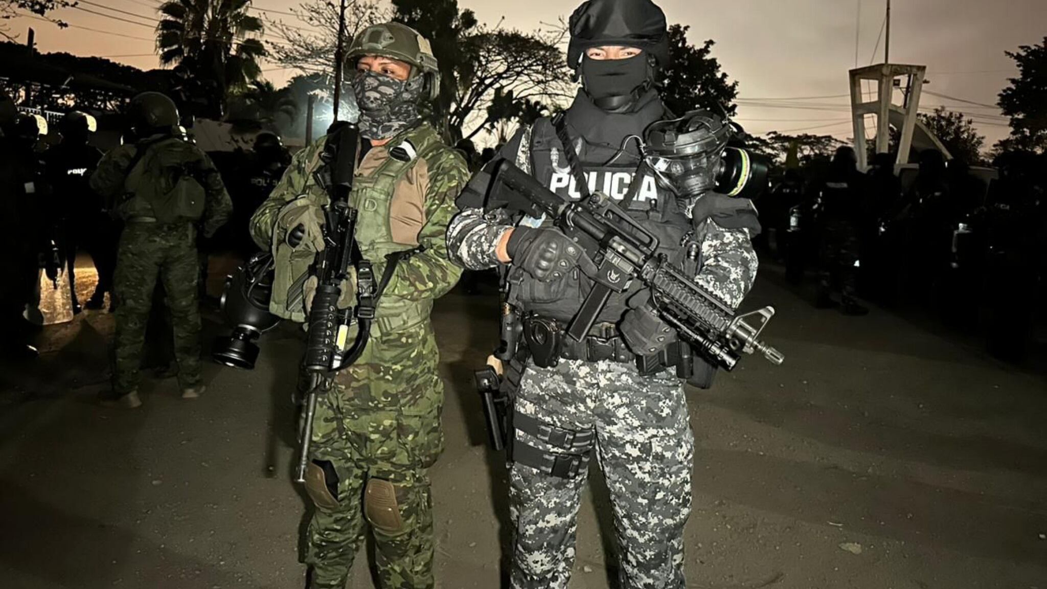 Fuerzas Armadas en coordinación con la Policía Nacional, realizan una nueva intervención militar en los pabellones 1 y 4 del Centro de Privación de Libertad N⁰1 Guayas.