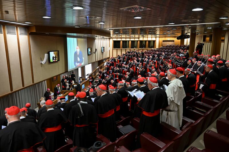 Varios cardenales aseguran que hoy se elegirá la fecha del cónclave