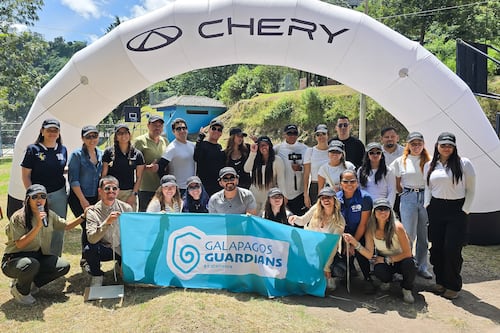 Galapagos Guardians fortalece su alianza con Chery a través de una minga que recuperó más de 181 kilos de residuos sólidos