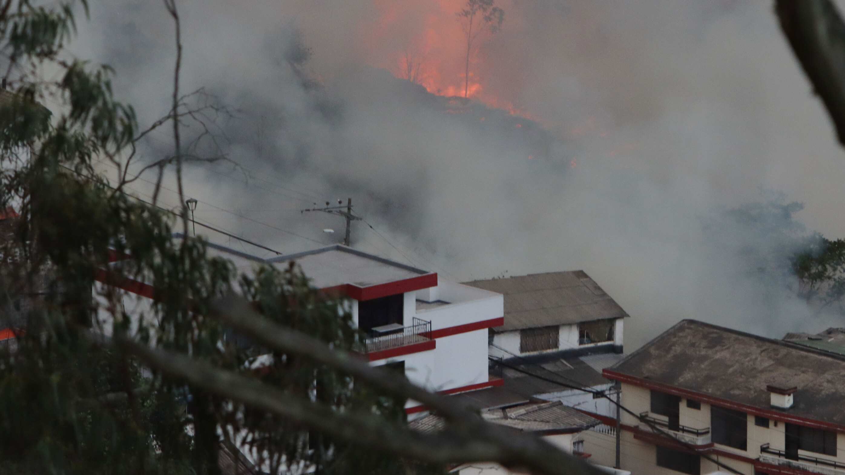 Incendio en Guápulo