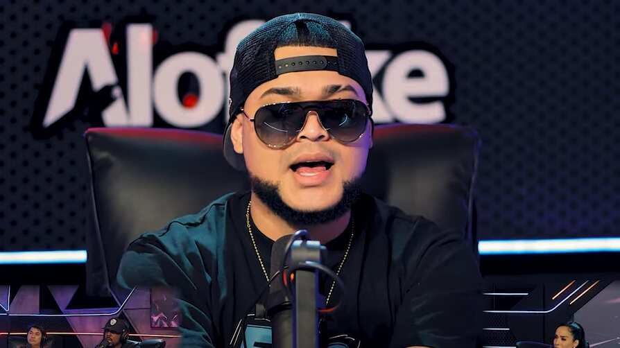 DJ Sammy dando una entrevista