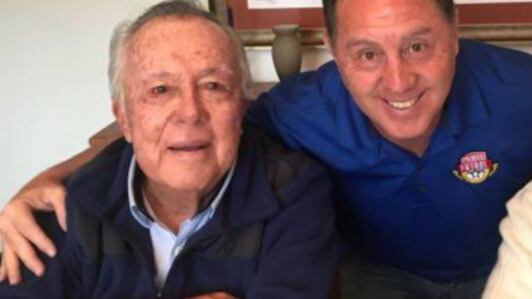 Fallece el padre del exfutbolista Alex Aguinaga