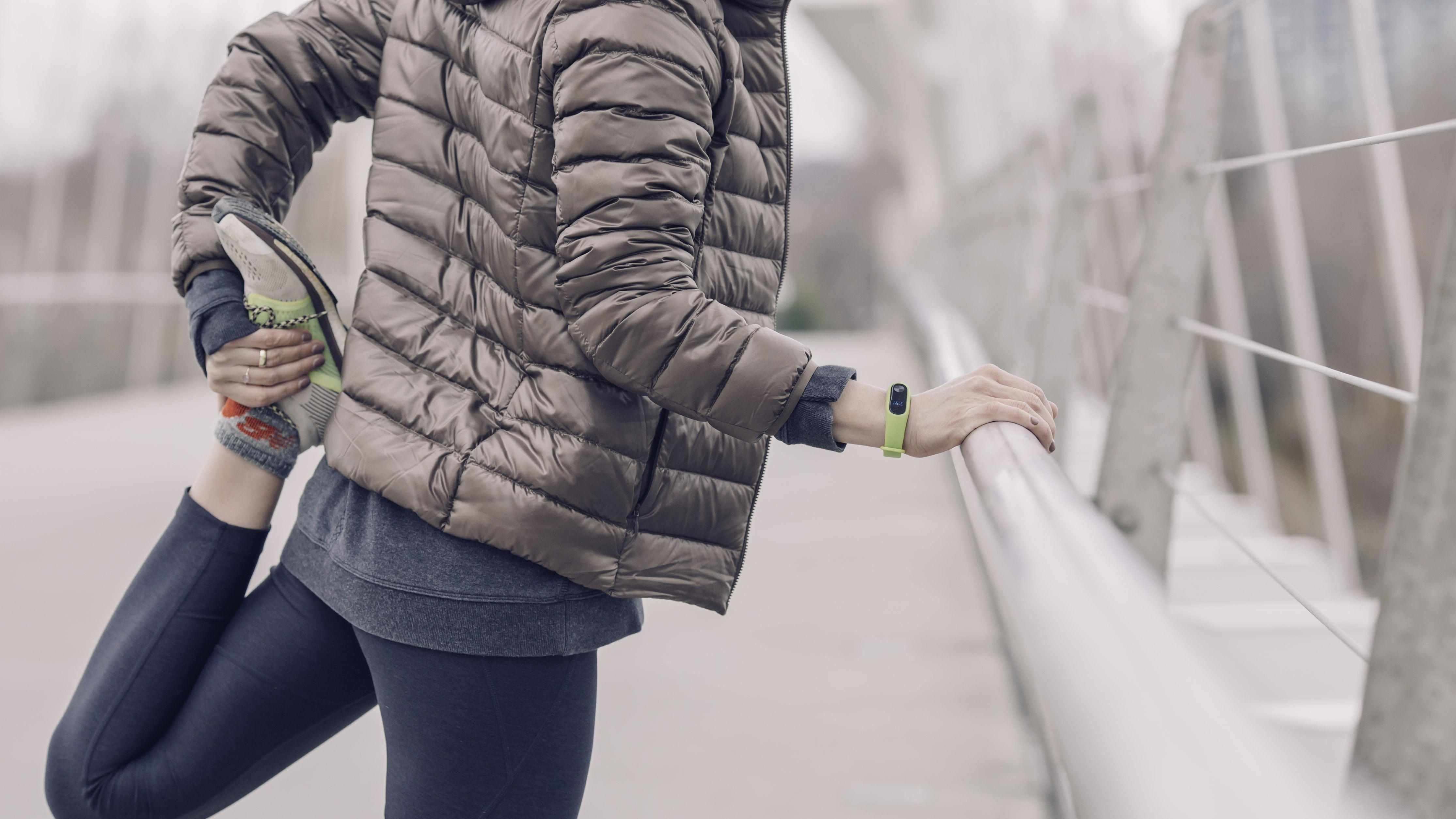 Esto pasa con tu cuerpo si entrenas bajo la lluvia o con clima frío.