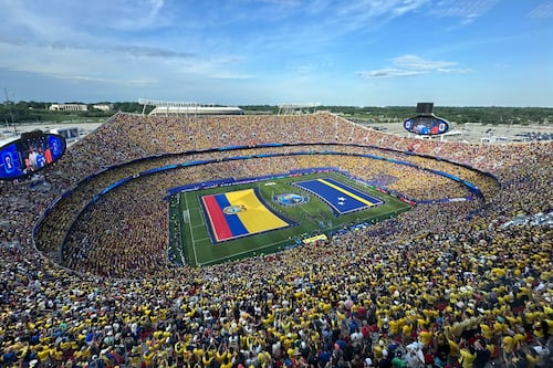 Así luce la hinchada de Curazao: un minúsculo bloque azul