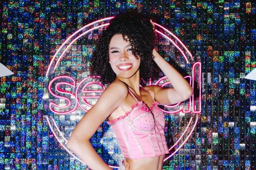 Yilda conquista Colombia con su voz, su música y su cocina