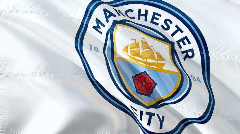 Escudos que parecen copiados en el mundo del fútbol