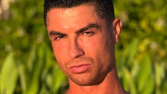 Cristiano Ronaldo mostró su figura a vísperas de cumplir 41 años.