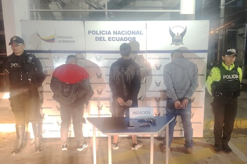 Frustran asalto armado a empresa farmacéutica en Puembo, Quito; tres sospechosos son aprehendidos