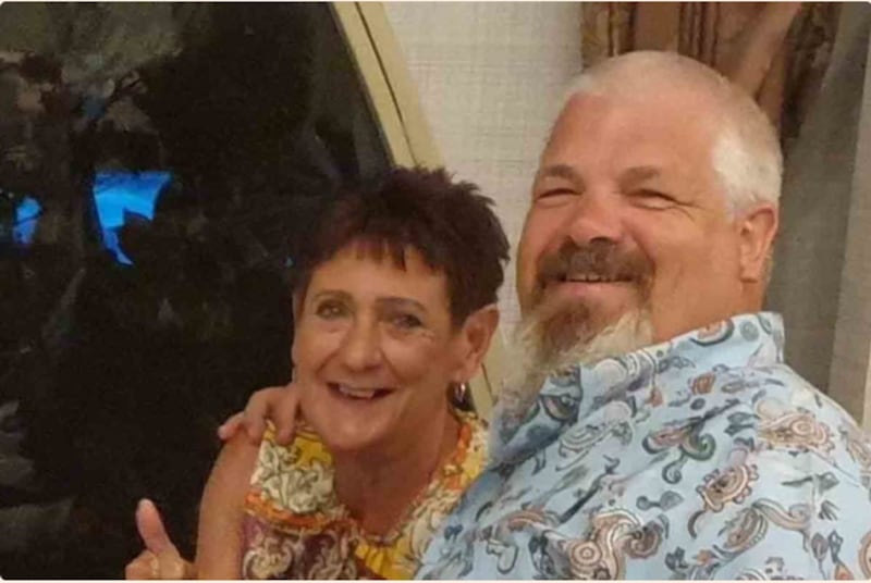 Hombre pensó que estaba cansado por sus viajes en vacaciones pero tenía un tumor cerebral