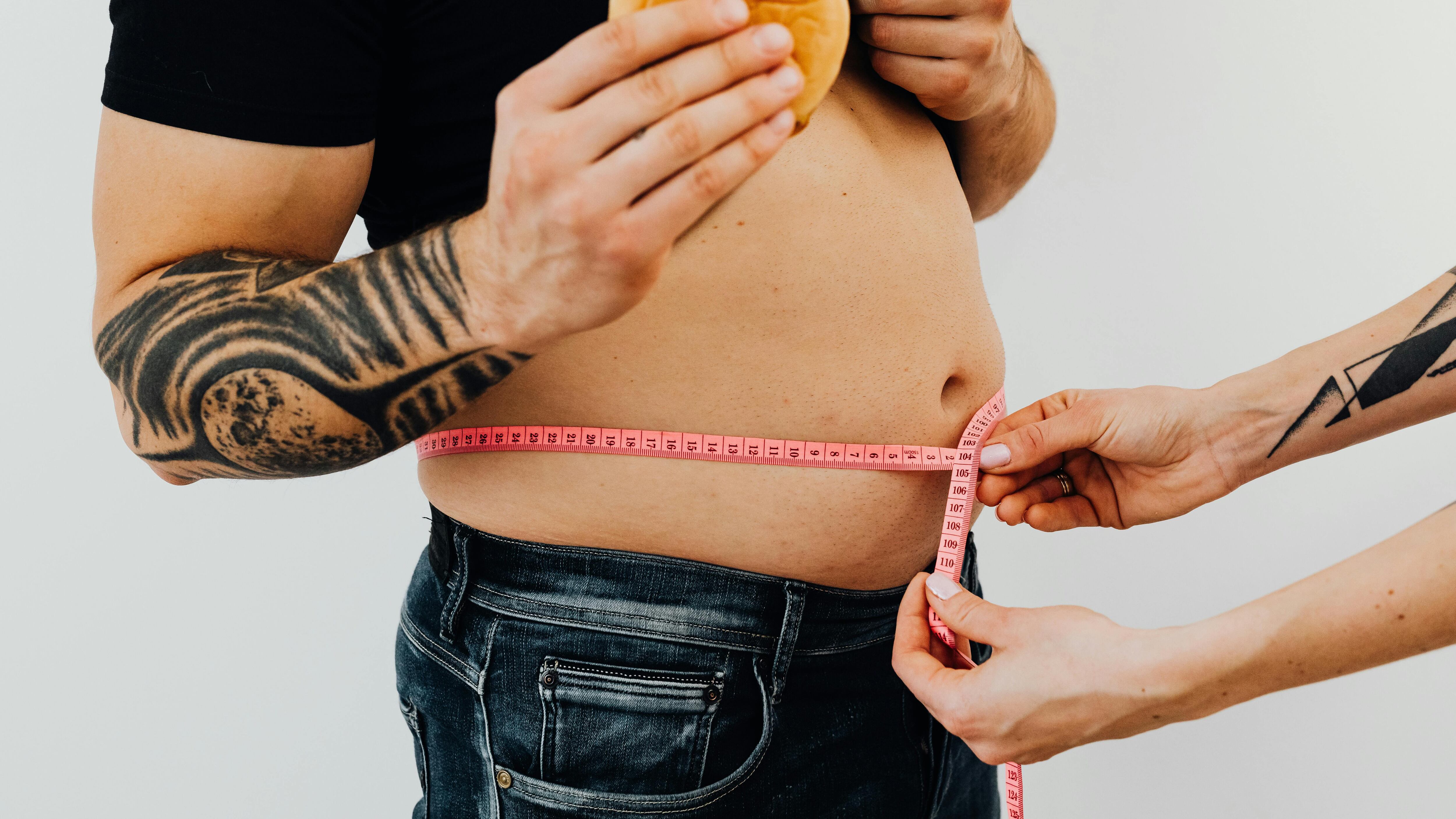 El gimnasio que ofrece un auto de lujo a quien logre bajar 50 kilos en 90 días