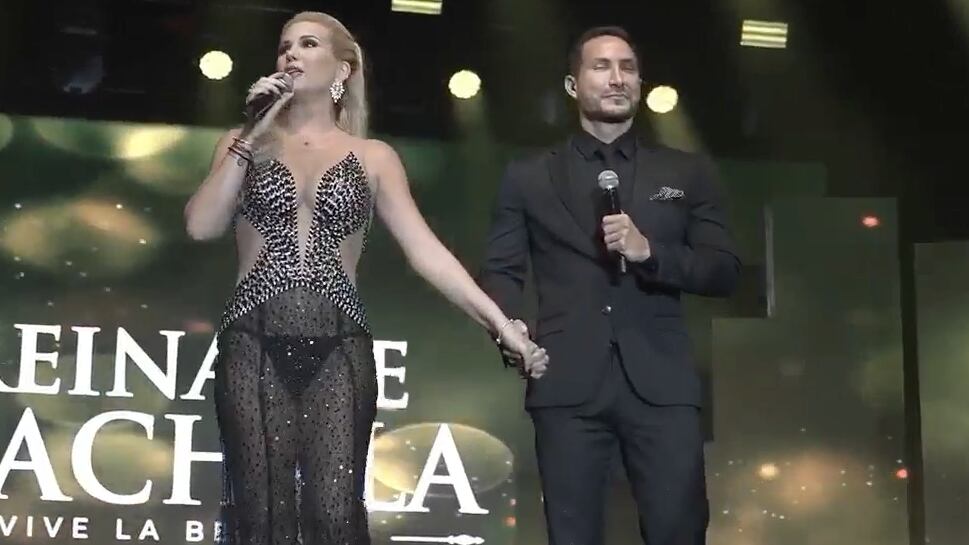 Carolina Jaume en la elección de la Reina de Machala 2024