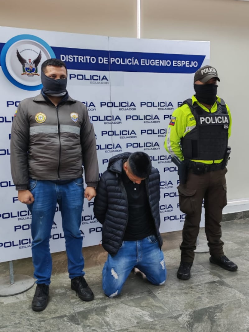 Joven falleció tras recibir una puñalada en el cuello durante una discusión por un supuesto dinero extraviado en Quito