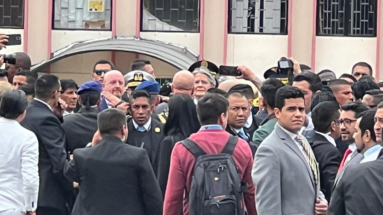 Presidente Guillermo Lasso llegó a la Asamblea