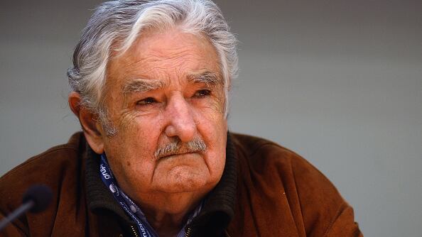 Pepe Mujica: “tengo un tumor en el esófago”.