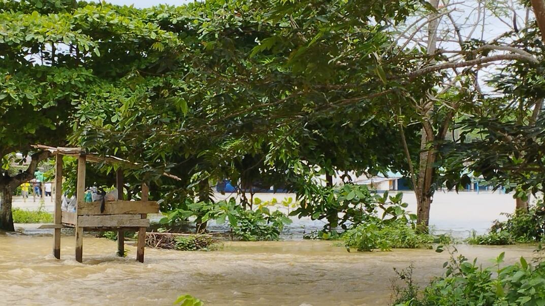 400 personas afectadas en Esmeraldas por el desbordamiento de ríos