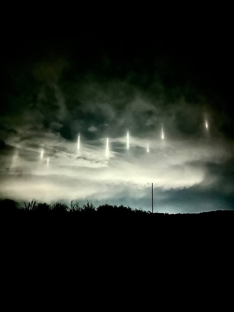 Nueve pilares en el cielo de Japón