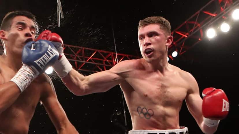 Boxeo mundial en Quito