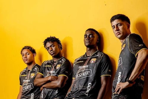 La venta de la nueva camiseta de Barcelona SC aumenta en Guayaquil para la Noche Amarilla 2026