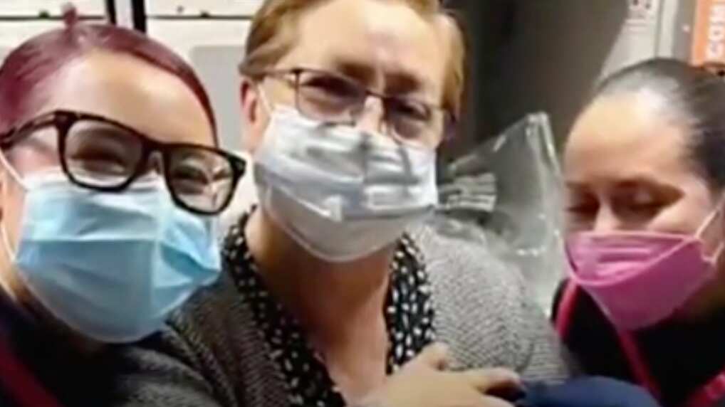 Guagua nace en avión