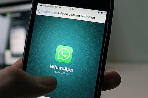 ¿Se pueden quitar los anuncios de publicidad de los estados de WhatsApp?