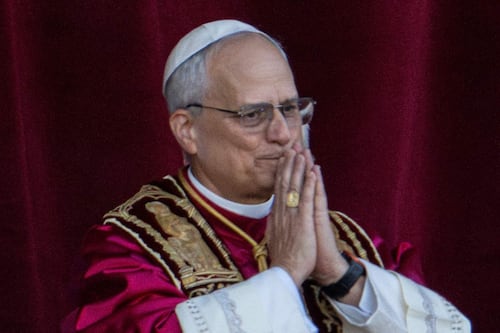 El Papa León XIV llama a rechazar la venganza y abrazar la paz en Oriente Medio