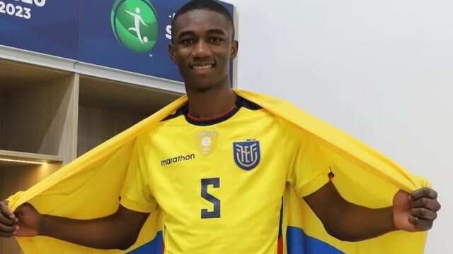 Denil Castillo con la Selección Sub 20 de Ecuador