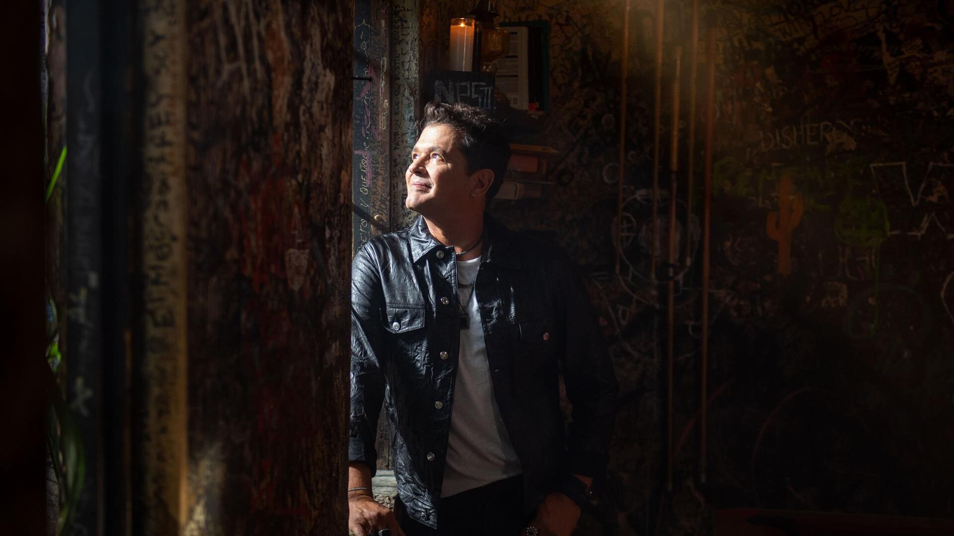 Ecuador se prepara para recibir a Carlos Vives