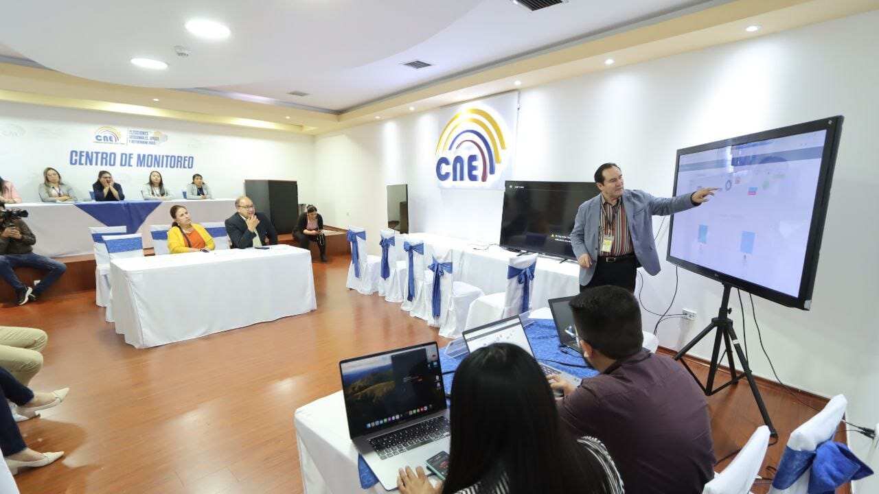 Organizaciones políticas conocieron mecanismos de difusión de resultados de Segunda Vuelta.