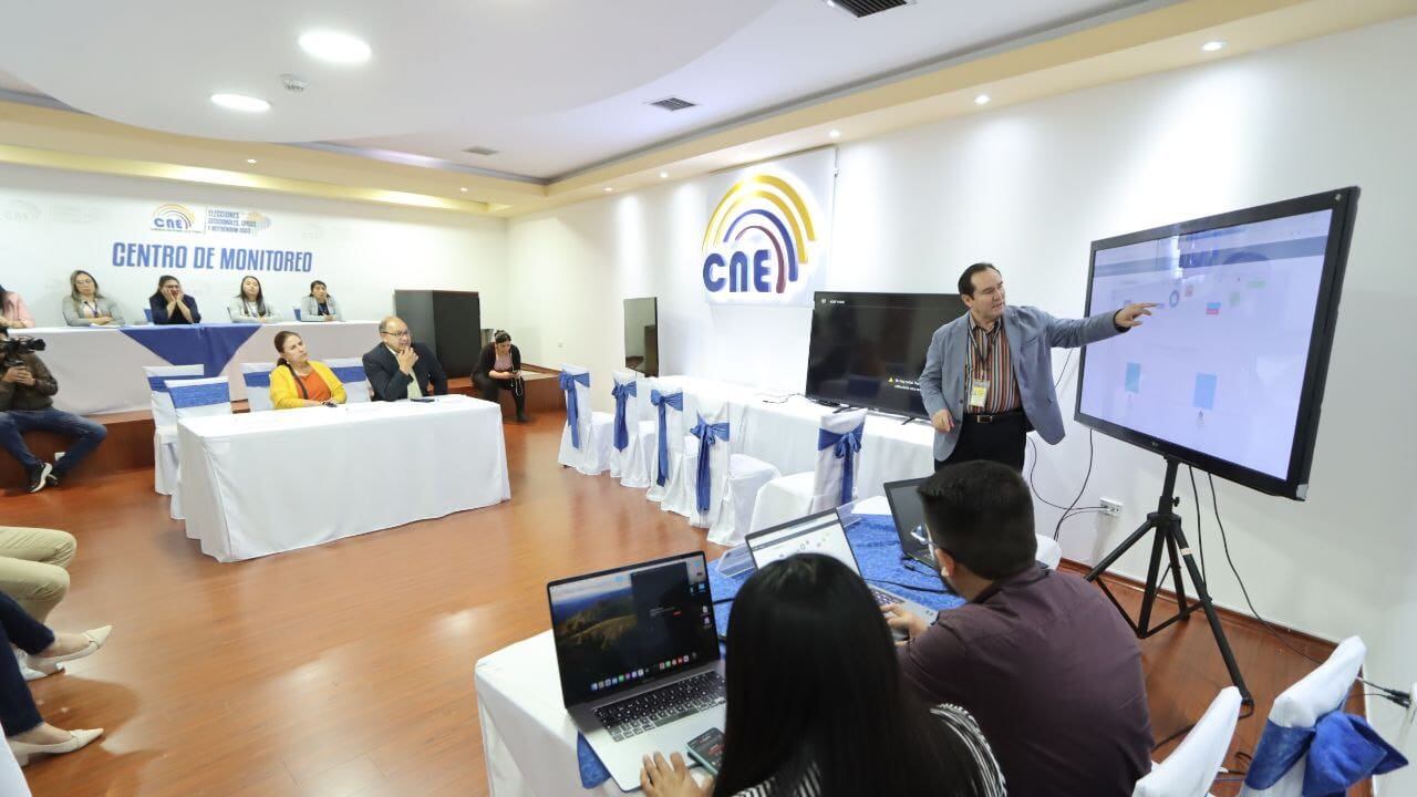 Organizaciones políticas conocieron mecanismos de difusión de resultados de Segunda Vuelta.