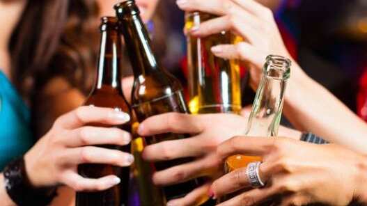 Beber no es ser alcohólico/Internet