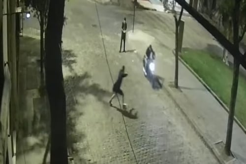 VIDEO: Influencer fue baleado tras acordar la venta de dos celulares